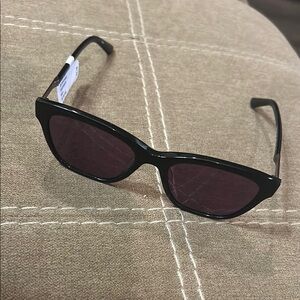 NWT Calvin Klein Stylish Black Sunglasses CK19524SG